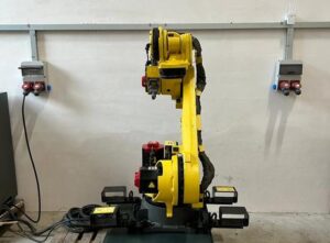 Universal Indusrtial Robot (demo listing)