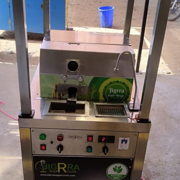 Hygienic Sugarcane Crusher Machine with Instant chiller system