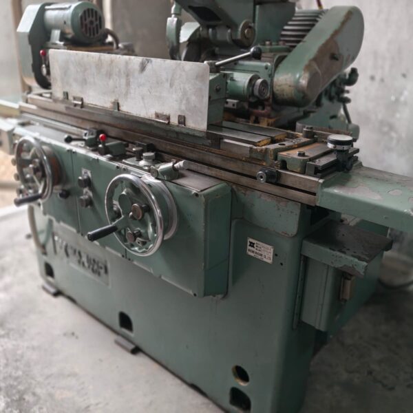 Cylindrical Grinding machine