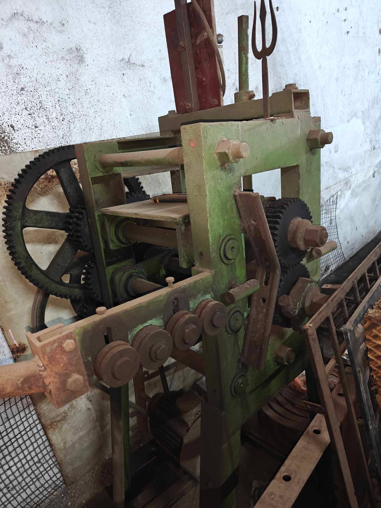 Wire Mesh / Jali Making Machine - Image 3