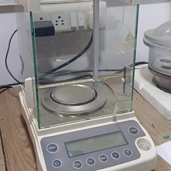 Digital Weighing Balance With Density Tester
