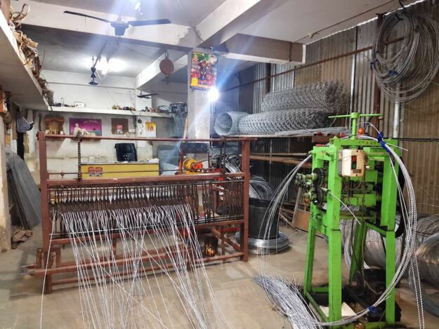 Wire Mesh / Jali Making Machine